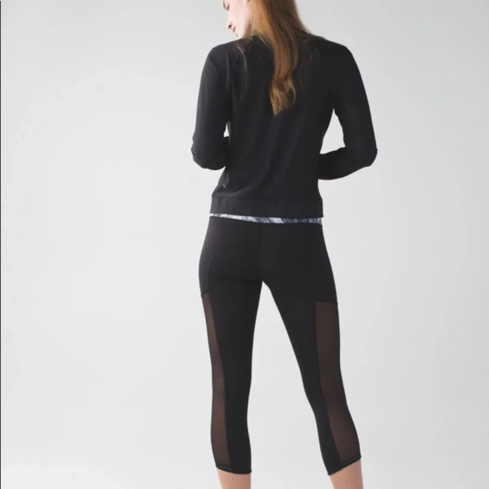 Lululemon Hot To Street Crop Leggings  Heat Wave White/Black